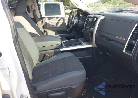 2018 Ram 1500 Big Horn 4X4 5'7 Box из США, поврежденный, VIN 3C6RR7LG4JG196012